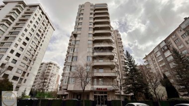 VİAL   Yıldırım Beyazıt Mah. İpek Saray Avm Cadde Cepheli Daire