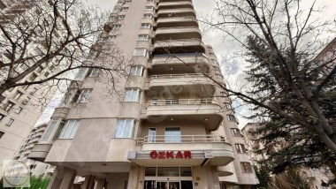 VİAL   Yıldırım Beyazıt Mah.İpek Saray Avm Yanı Dublex Daire