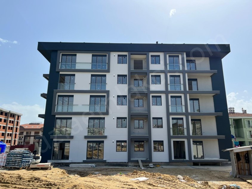 Tuzla Postane Mahallesi KOMİSYONSUZ SATIŞ OFİSİNDEN Satılık Bahçe Katı 3+1 