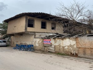 Dobak Camii Yanı Satılık Müstakil Ev 