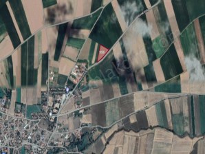 Alıcık Köyü Girişinde Satılık 6.860m2 Tarla 