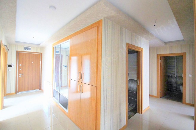 Barıştepe Mah. Yenimahalle Satılık Daire |  4+1 Oda | 180M2 7.195.000Tl  Krediye Uygun  | 10. Kat | Kombi | 2 Banyo | 1 Yatak Odası Resim-5