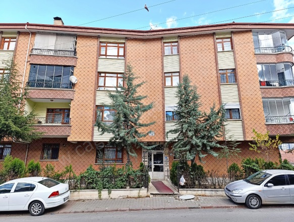 Ergenekon Mah. Yenimahalle Kiralık Daire |  2+1 Oda | 75M2 Aylık 15.000Tl | Giriş Altı Kot 1 | Kombi | 1 Banyo | 1 Yatak Odası Resim-1