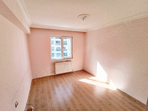 Kaletepe Mah. Yenimahalle Satılık Daire |  3+1 Oda | 160M2 5.150.000Tl  Krediye Uygun  | 4. Kat | Kombi | 1 Banyo | 1 Yatak Odası Resim-3