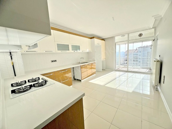 Güventepe Mah. Yenimahalle Satılık Daire |  4+1 Oda | 180M2 6.900.000Tl  Krediye Uygun  | 9. Kat | Merkezi (Pay Ölçer) | 2 Banyo | 1 Yatak Odası Resim-4