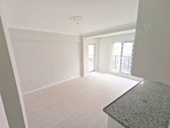 Karşıyaka Mah. Yenimahalle Satılık Daire |  2+1 Oda | 85M2 3.750.000Tl  Krediye Uygun  | 4. Kat | Yerden Isıtma | 1 Banyo | 1 Yatak Odası Resim-4