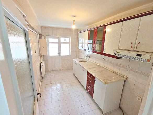Fırsattt Şehir Hastanesi Yakını Güney Bekara Uygun Kiralık Daire 2+1 Yenimahalle Ragıp Tüzün Mah