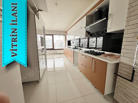 Kayalar Mah. Yenimahalle Satılık Daire |  4+1 Oda | 192M2 8.350.000Tl  Krediye Uygun  | 18. Kat | Merkezi (Pay Ölçer) | 3 Banyo | 1 Yatak Odası Resim-3