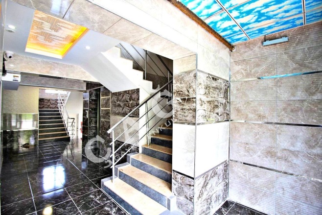 Kayalar Mah. Yenimahalle Satılık Daire |  4+1 Oda | 185M2 6.950.000Tl  Krediye Uygun  | 10. Kat | Kombi | 2 Banyo | 1 Yatak Odası Resim-2