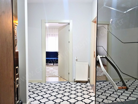 Çarşı Yenimahalle Satılık Daire |  2+1 Oda | 80M2 5.790.000Tl  Krediye Uygun  | 2. Kat | Kombi | 1 Banyo | 1 Yatak Odası Resim-5