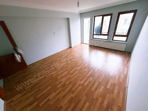 Şehit Kubilay Mah. Keçiören Satılık Daire |  3+1 Oda | 110M2 3.550.000Tl  Krediye Uygun  | Giriş Altı Kot 1 | Kombi | 1 Banyo | 1 Yatak Odası Resim-3