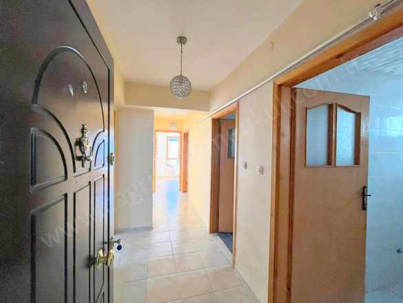 Çağrı Emlak Cadde Üzeri Çift Balkonlu Ulaşım Önünde Kiralık Daire 2+1 Keçiören Şehit Kubilay Mah