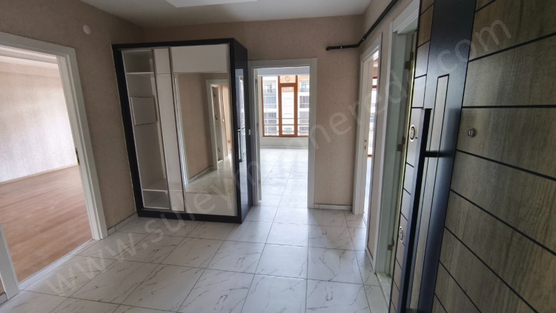 - Karatay Satılık Daire |  3+1 Oda | 145M2 4.150.000Tl | 3. Kat | Kombi | 2 Banyo Resim-3