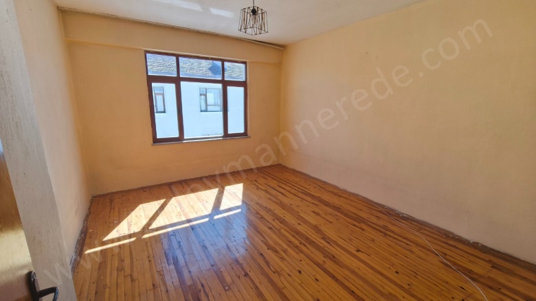 - Karatay Satılık Daire |  3+1 Oda | 165M2 2.600.000Tl | 3. Kat | Soba | 1 Banyo Resim-5