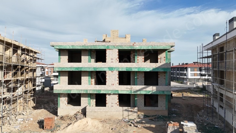 - Selçuklu Satılık Daire |  3+1 Oda | 155M2 5.500.000Tl | 2. Kat | Kombi | 2 Banyo Resim-1