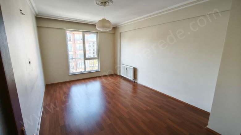 - Karatay Kiralık Daire |  3+1 Oda | 165M2 Aylık 32.000Tl | 4. Kat | Merkezi Isınma | 1 Banyo Resim-4