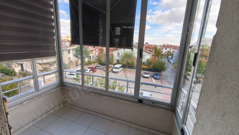 - Selçuklu Kiralık Daire |  3+1 Oda | 145M2 Aylık 23.000Tl | 2. Kat | Kombi | 1 Banyo Resim-4