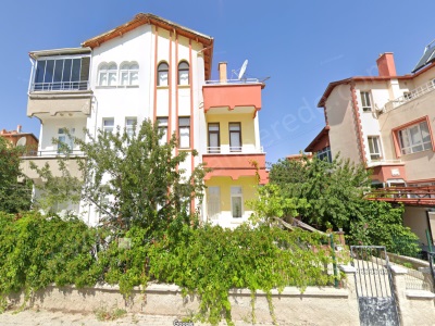 Kelebekler Vadisi Civ Bahçeli Triplex 4+1 300M2 Bagımsız Giriş Satılık Müstakil Ev Selçuklu