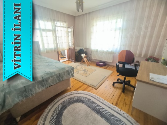 Abdurrahman Gazi Palandöken Satılık Daire |  4+1 Oda | 200M2 2.300.000Tl  Krediye Uygun  | 5. Kat | Kombi | 2 Banyo | 3 Yatak Odası Resim-2