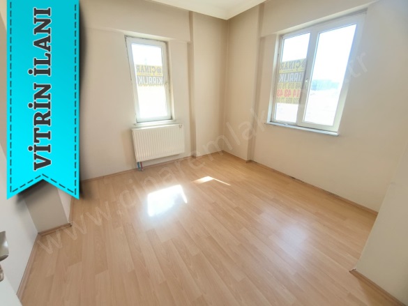 Rabia Ana Yakutiye Satılık Daire |  2+1 Oda | 120M2 1.550.000Tl  Krediye Uygun  | Giriş Katı | Kombi | 1 Banyo Resim-3