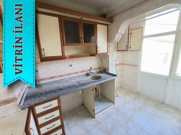 Rabia Ana Yakutiye Satılık Daire |  3+1 Oda | 130M2 1.600.000Tl  Krediye Uygun  | 2. Kat | Kombi | 1 Banyo Resim-3