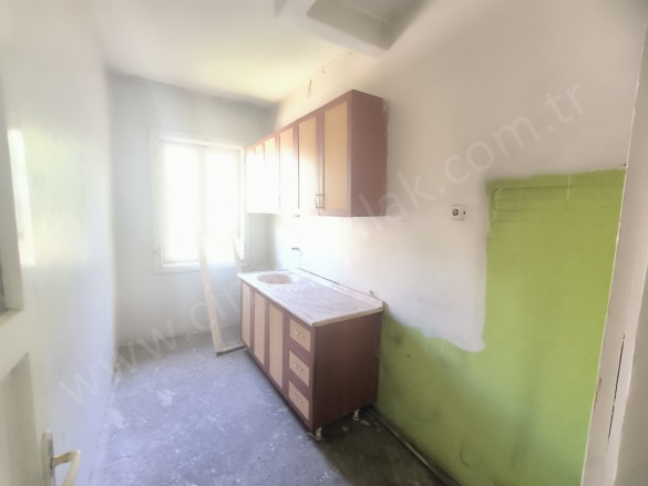 Rabia Ana Yakutiye Satılık Bina |  2+1 Oda | 120M2 2.450.000Tl  Krediye Uygun  | Komple Bina | Soba Resim-3