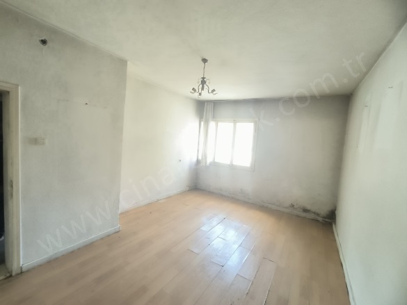 Rabia Ana Yakutiye Satılık Bina |  2+1 Oda | 120M2 2.750.000Tl  Krediye Uygun  | Komple Bina | Soba Resim-4