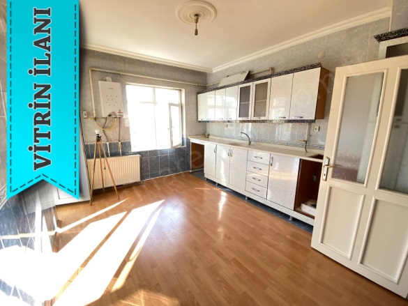 Abdurrahman Gazi Palandöken Satılık Daire |  3+1 Oda | 195M2 2.430.000Tl  Krediye Uygun  | 7. Kat | Merkezi Isınma | 2 Banyo Resim-1