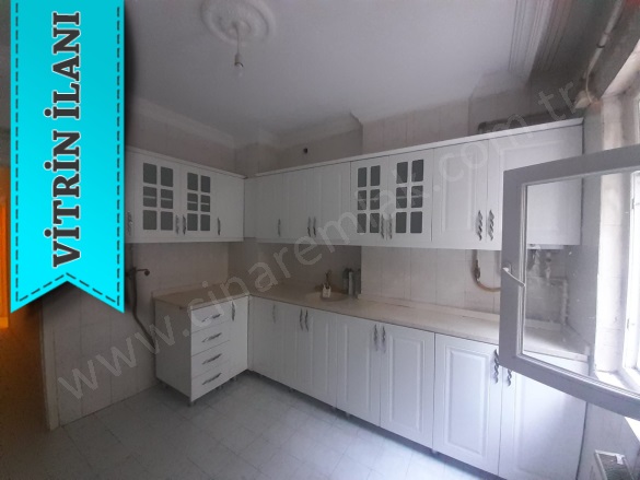 Gez Mahallesi. Yakutiye Kiralık Daire |  4+1 Oda | 220M2 Aylık 11.000Tl | Yüksek Giriş | Kombi | 2 Banyo Resim-1