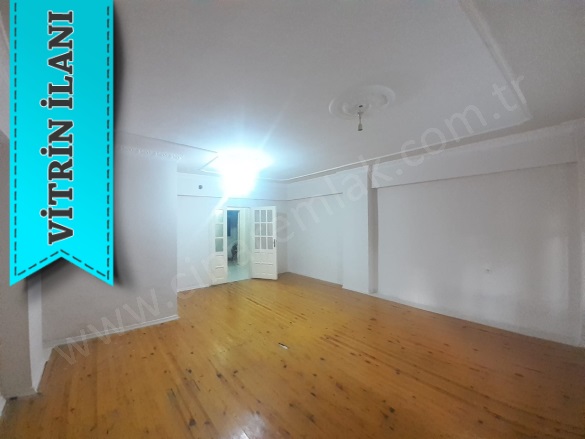 Gez Mahallesi. Yakutiye Kiralık Daire |  4+1 Oda | 220M2 Aylık 11.000Tl | Yüksek Giriş | Kombi | 2 Banyo Resim-3