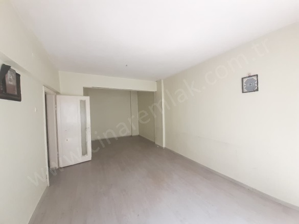 Bosna Caddesi Yakutiye Kiralık Daire |  2+1 Oda | 110M2 Aylık 10.000Tl | 1. Kat | Kombi | 1 Banyo Resim-1