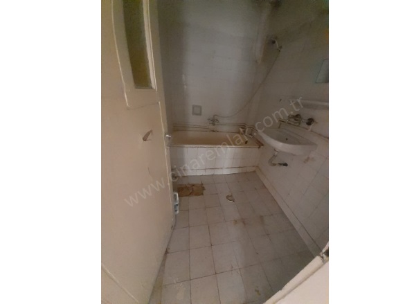 Bosna Caddesi Yakutiye Kiralık Daire |  2+1 Oda | 110M2 Aylık 10.000Tl | 1. Kat | Kombi | 1 Banyo Resim-5