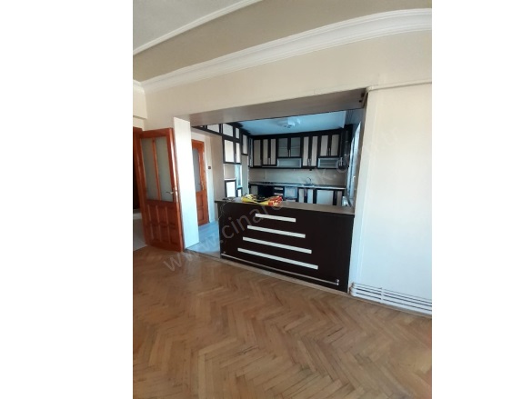 Yoncalık Yakutiye Kiralık Daire |  6+1 Oda | 370M2 Aylık 25.000Tl | 5. Kat | Kombi | 2 Banyo Resim-2