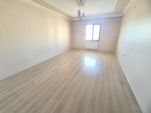 Bosna Caddesi Yakutiye Kiralık Daire |  3+1 Oda | 170M2 Aylık 20.000Tl | 2. Kat | Merkezi Isınma | 2 Banyo Resim-2