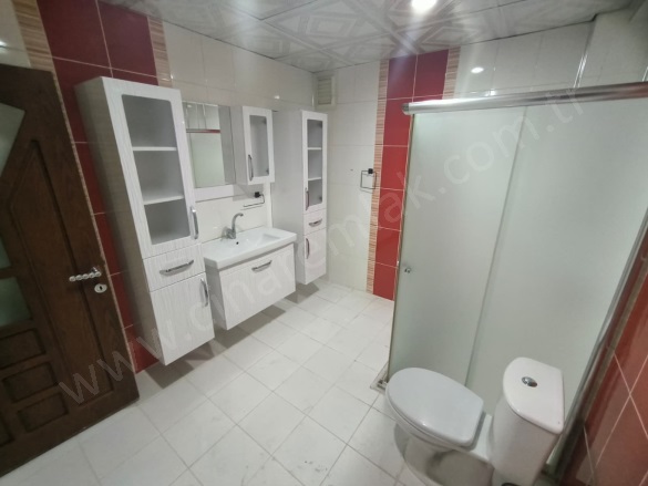 Bosna Caddesi Yakutiye Kiralık Daire |  3+1 Oda | 170M2 Aylık 20.000Tl | 2. Kat | Merkezi Isınma | 2 Banyo Resim-4