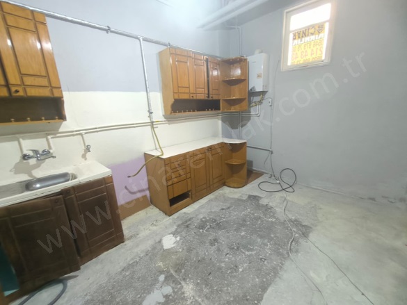 Abdurrahman Gazi Palandöken Satılık Daire |  3+1 Oda | 120M2 750.000Tl | Bodrum | Merkezi Isınma | 1 Banyo Resim-4