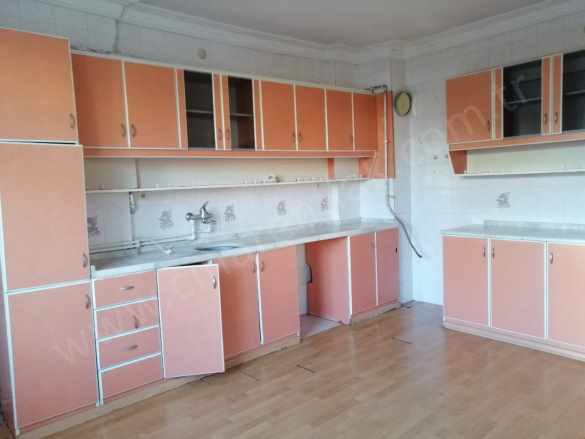 Kayakyolunda 3+1 Ara Kat Kiralık Daire Çınardan ilan No:5049 Palandöken
