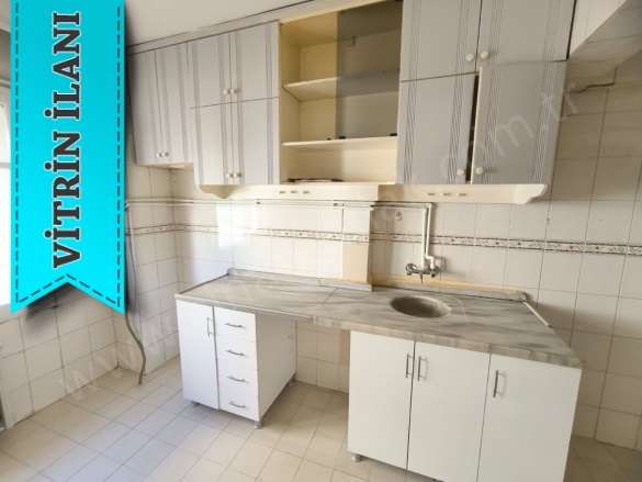 Gürcükapıda Yakutiye Satılık Daire |  3+1 Oda | 150M2 2.590.000Tl  Krediye Uygun  | 3. Kat | Merkezi Isınma | 1 Banyo Resim-2