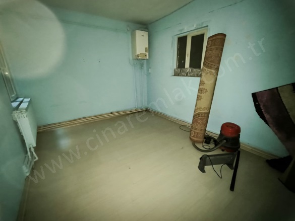 Merkez Yakutiye Kiralık Daire |  2+1 Oda | 110M2 Aylık 9.000Tl Eşyalı  | 1. Kat | Kombi | 1 Banyo Resim-3