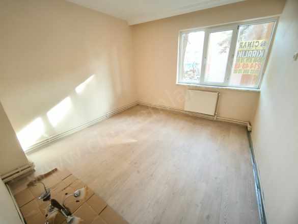 Karayollarında Kiralık Daire Full Yapılı Ara Kat Çınardan ilan No:5089 3+1 Palandöken