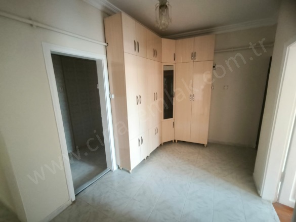 Yenişehir Palandöken Kiralık Daire |  3+1 Oda | 165M2 Aylık 10.500Tl | 3. Kat | Kombi | 2 Banyo Resim-4