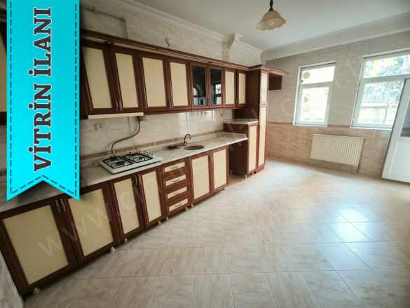 Kayakyolunda Satılık Daire Asansörlü Ara Kat Çınardan ilan No: 5122 3+1 Palandöken