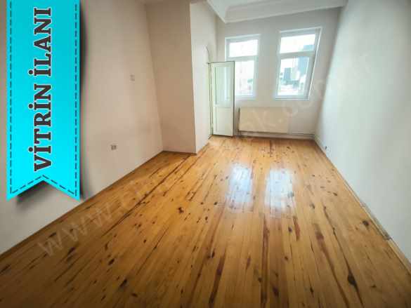 Kayakyolunda Satılık Daire Asansörlü Ara Kat Çınardan ilan No: 5122 3+1 Palandöken