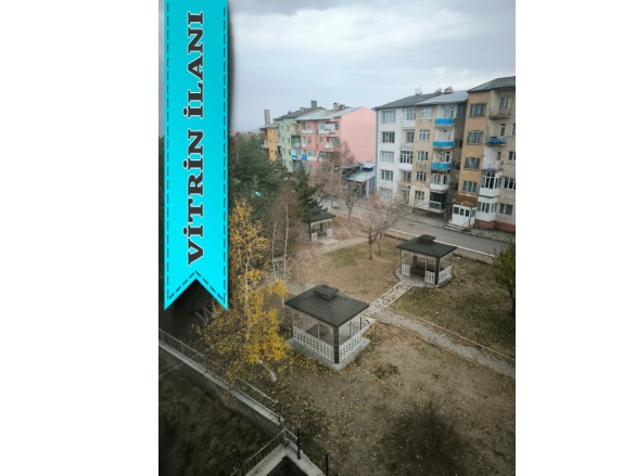 Yukarı Köşk Palandöken Kiralık Daire |  3+1 Oda | 140M2 Aylık 12.000Tl | 5. Kat | Merkezi Isınma | 1 Banyo Resim-3