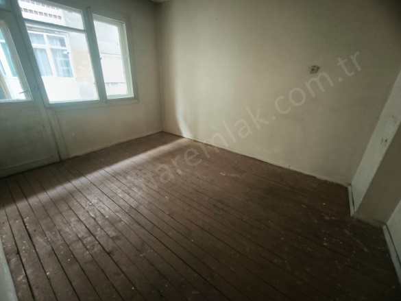 Yunusemre Palandöken Kiralık Daire |  3+1 Oda | 100M2 Aylık 5.000Tl | 3. Kat | Soba | 1 Banyo Resim-1