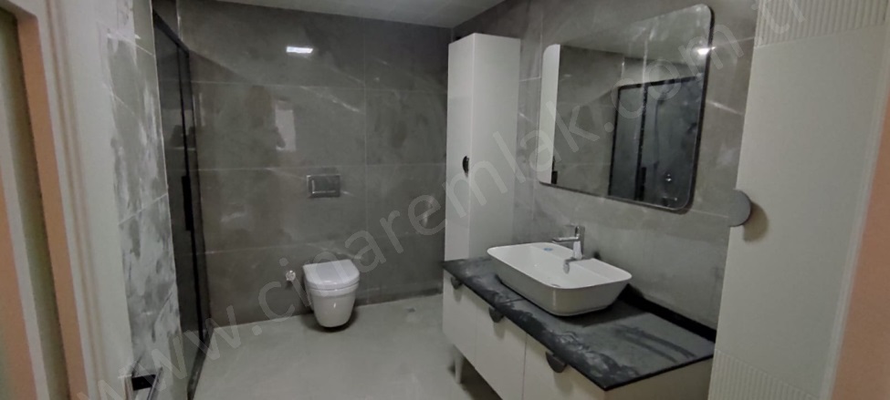 Rabia Ana Yakutiye Satılık Daire |  4+1 Oda | 180M2 7.500.000Tl  Krediye Uygun  | 1. Kat | Merkezi Isınma | 2 Banyo Resim-5