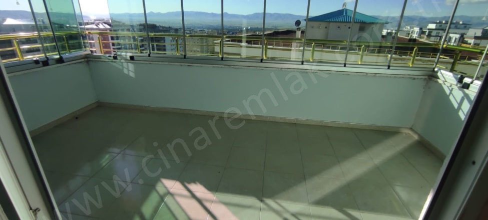 Yıldızkent Palandöken Satılık Daire |  4+1 Oda | 239M2 5.750.000Tl  Krediye Uygun  | 8. Kat | Merkezi Isınma | 2 Banyo Resim-2