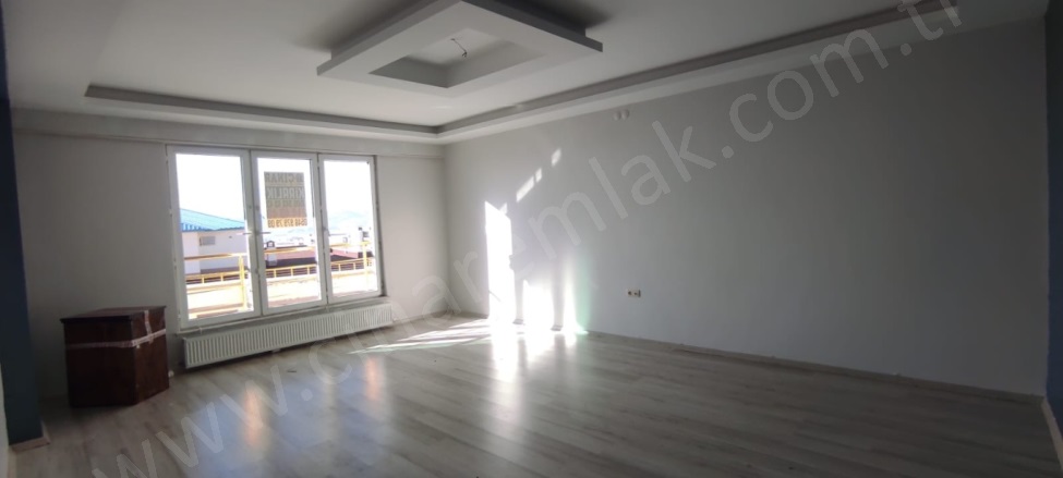 Yıldızkent Palandöken Satılık Daire |  4+1 Oda | 239M2 5.750.000Tl  Krediye Uygun  | 8. Kat | Merkezi Isınma | 2 Banyo Resim-4