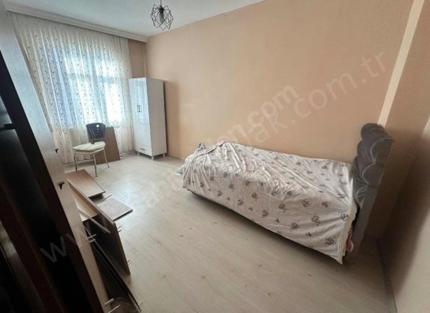 Mumcu Yakutiye Kiralık Daire |  2+1 Oda | 120M2 Aylık 15.000Tl Eşyalı  | 3. Kat | Kombi | 1 Banyo Resim-3