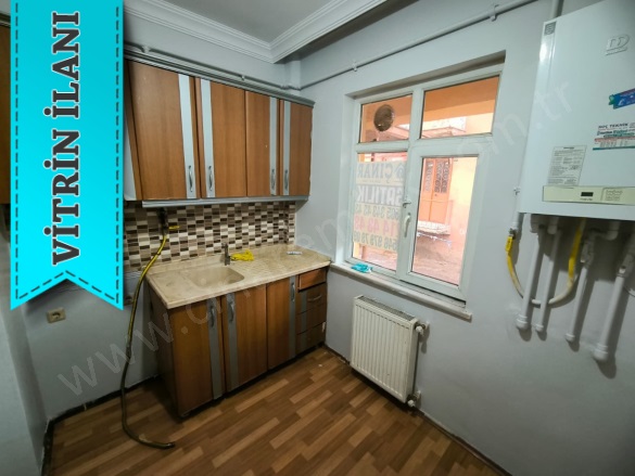 Köşk Mahallesi. Yakutiye Satılık Daire |  3+1 Oda | 155M2 1.850.000Tl  Krediye Uygun  | 1. Kat | Kombi | 1 Banyo Resim-1